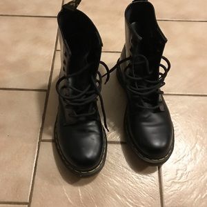 Meet your Posher, Meagan